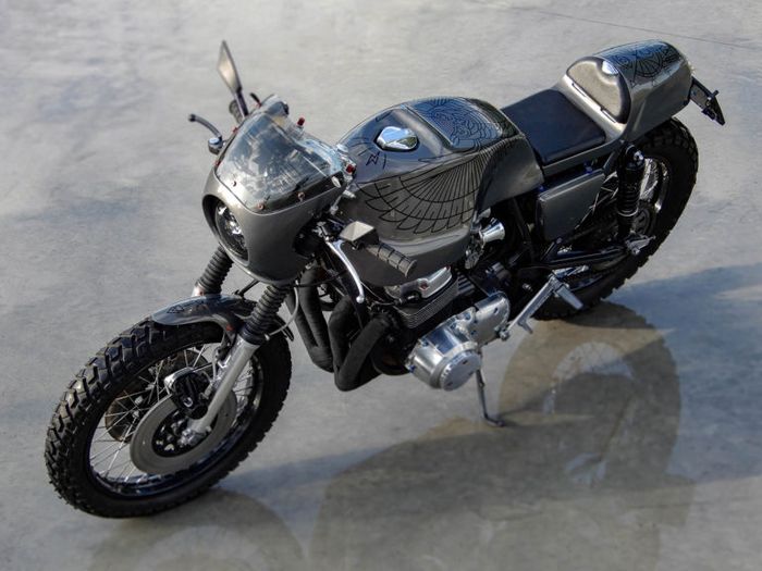 Hasil kustom Honda CB750 yang begitu istimewa