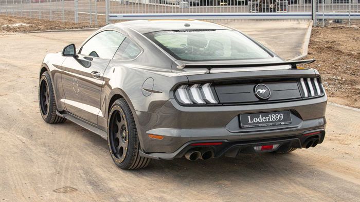 Tampilan depan modifikasi Ford Mustang hasil garapan Loder1899