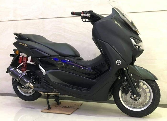 Yamaha New NMAX pakai pelek VND 12 inci