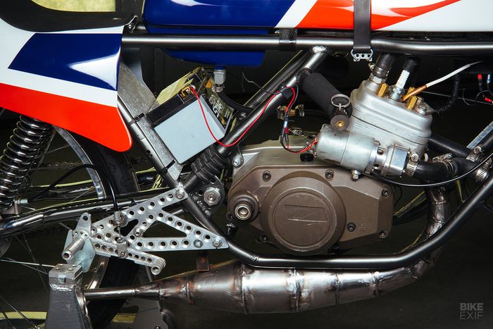 Mendapat pengapian dari KTM50 dan exhaust system baru