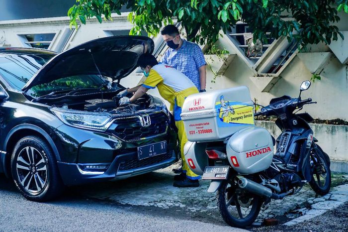 Mekanik Honda beri servis gratis bagi mobil Dokter selama PSBB dengan layanan home service