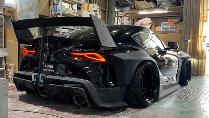 Body kit terbaru untuk Toyota Supra A90 dari Liberty Walk