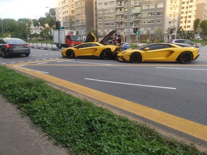 Lamborghini VS Lamborghini di Singapura