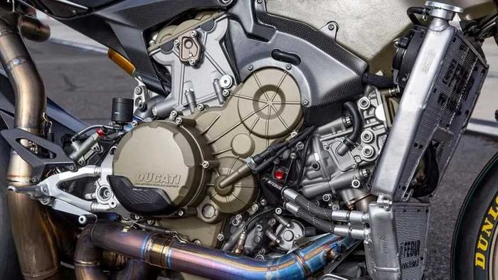 Tampilan bagian mesinnya