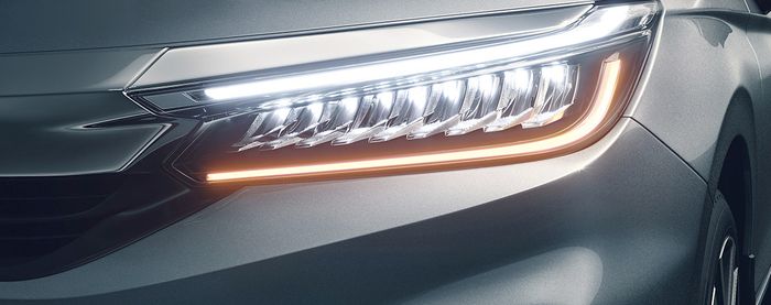 Lampu depan Honda City sudah menggunakan LED lengkap dengan DRL