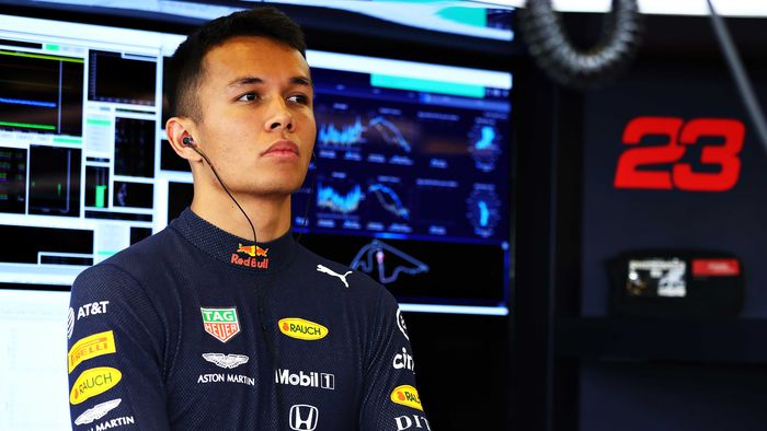 Pembalap tim Red Bull F1, Alex Albon merasa senang karena balap virtual membuat koneksi yang istimewa dengan para penggemar.