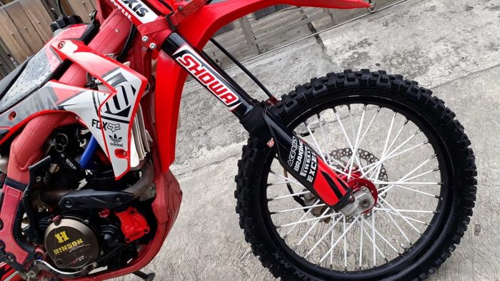 Kaki-kaki depan dan belakang full Honda CRF 250