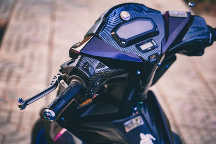 Tampilan bagian kokpit