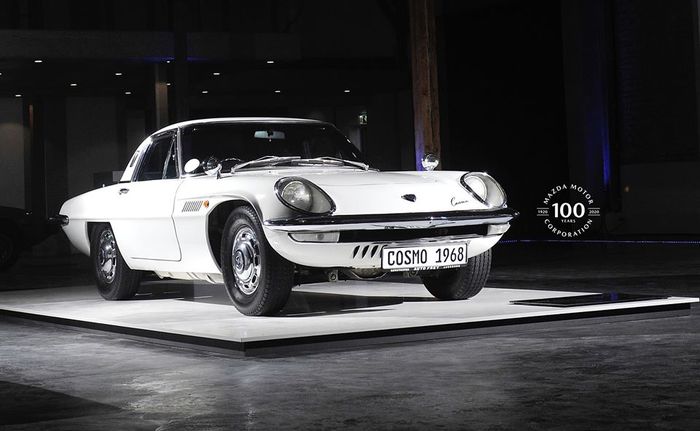 Mazda Cosmo Sport di museum Mazda di Jerman