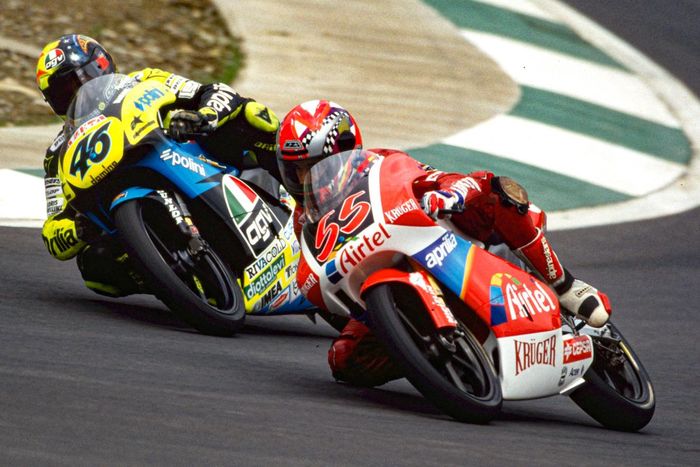 Jorge Martinez bertarung melawan Valentino Rossi di GP125 cc tahun 1996