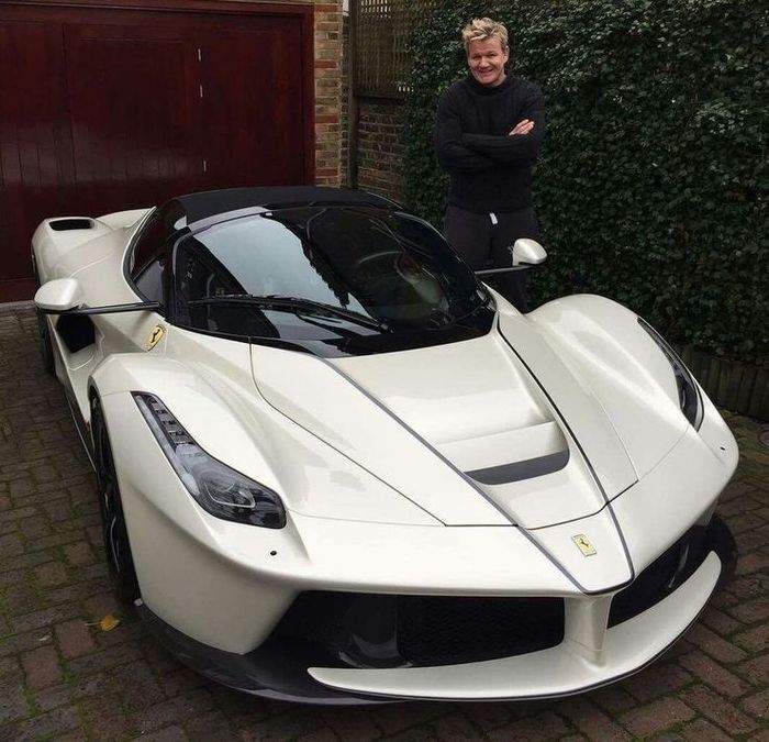 Gordon  Ramsay dan Ferrari LaFerrari Aperta