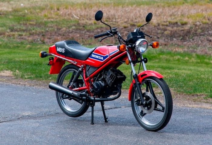 Honda MB5 jika dilihat dari depan