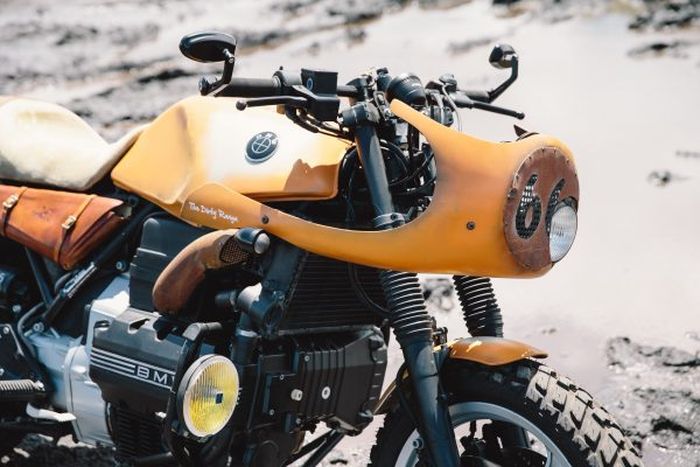 Pakai bikini fairing untuk menguatkan kesan cafe racer