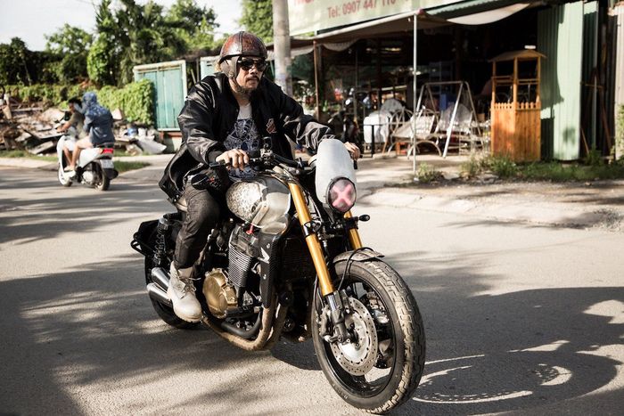 Hasil kustom Honda X4 dari Custom 47