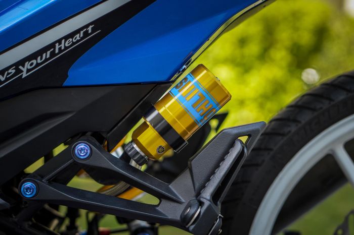 Shock belakang pakai Ohlins