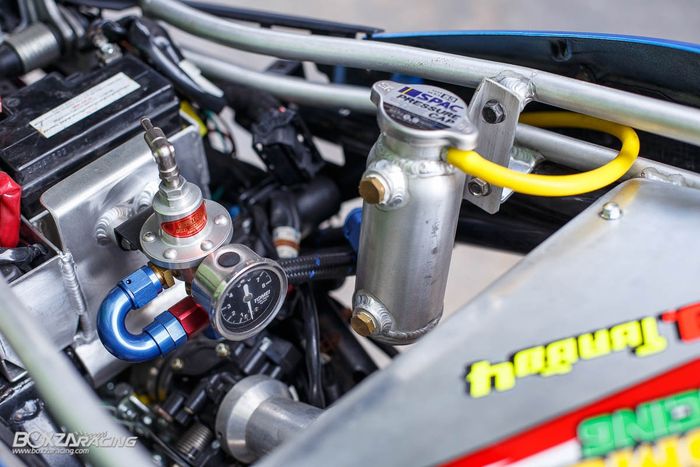 Tampilan bagian mesinnya