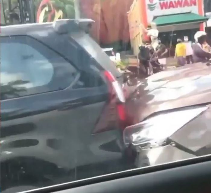 Daihatsu All New Terios seruduk Toyota Avanza