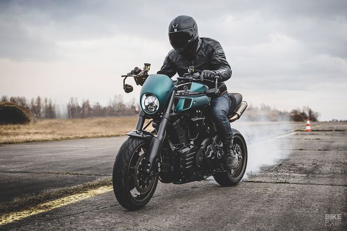 Modifikasi Yamaha MT-01 yang menarik