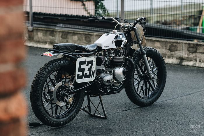 Triumph T100R flat tracker istimewa