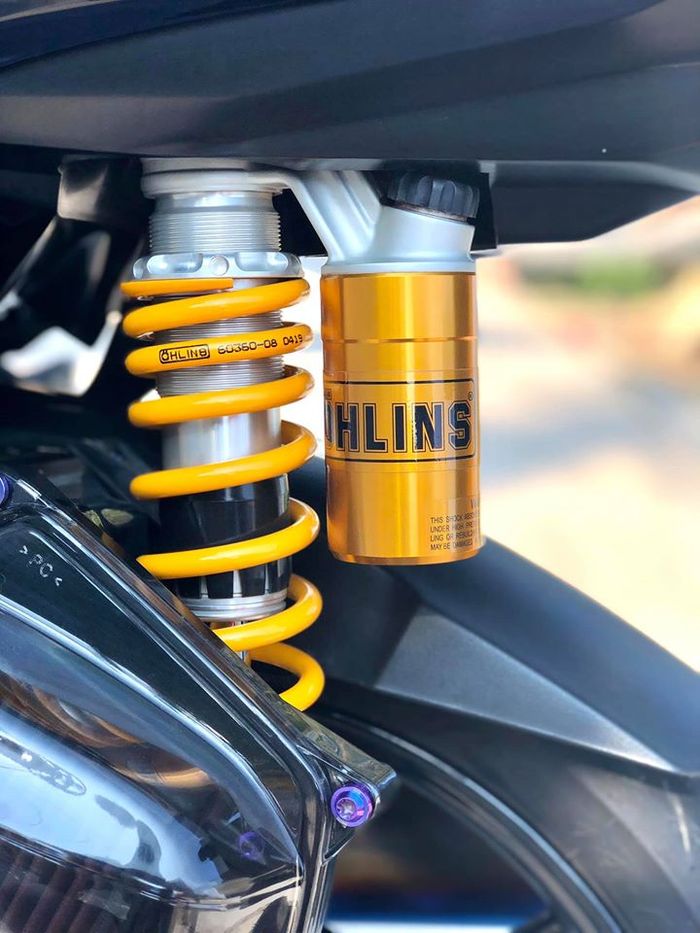 Shock belakang pakai Ohlins