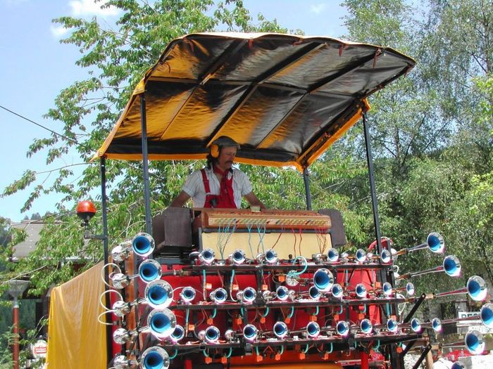 Le Mecanophone, truk dengan jumlah klakson sebanyak 42