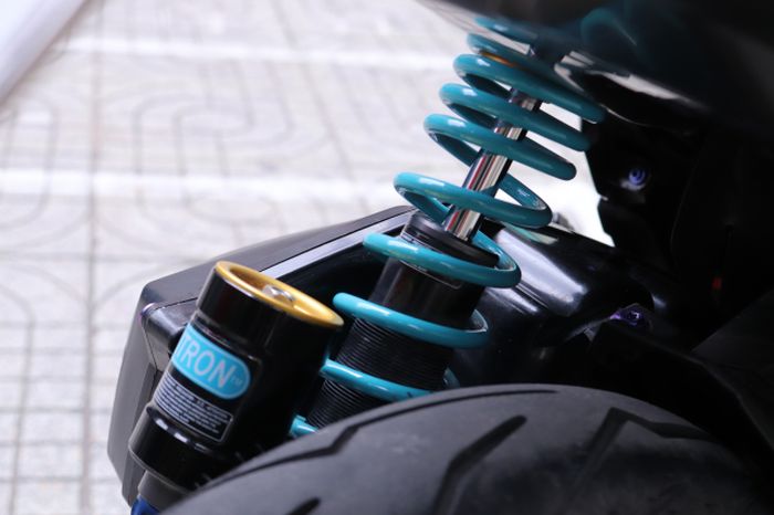 Shock belakang diganti Nitron