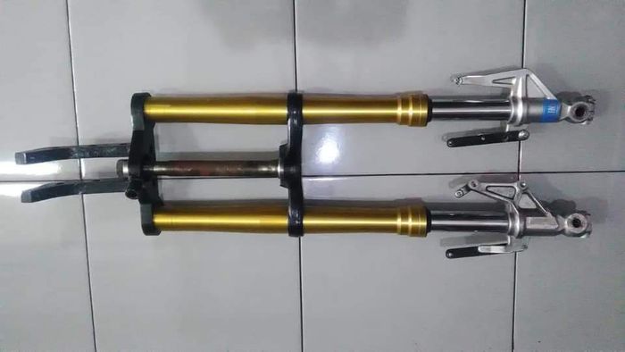 USD milik CBR250RR punya dimensi serta redaman yang paling cocok dengan XMAX, tapi butuh biaya Rp 13 jutaan untuk menebusnya