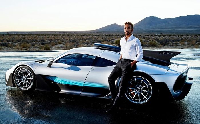 Koleksi Mobil Lewis Hamilton: Mercedes AMG Project One 