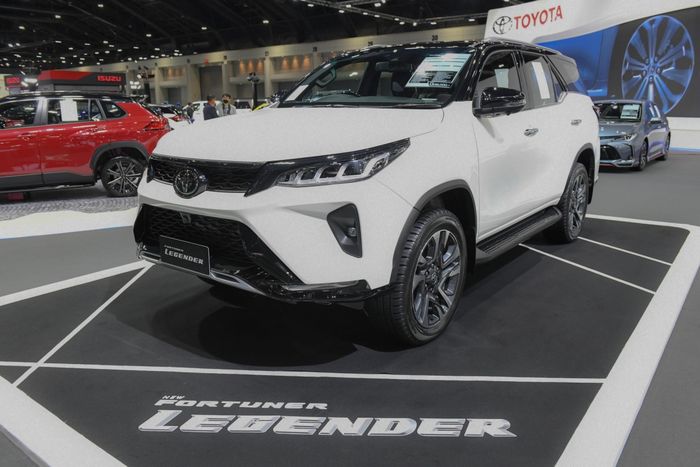 Tampang Toyota New Fortuner Legender di Bangkok international Motorshow 2020