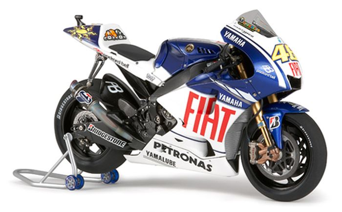 Model kit Tamiya YZR-M1 2009 