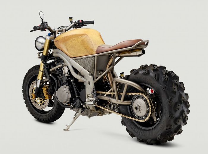 Sebuah scrambler yang begitu gagah