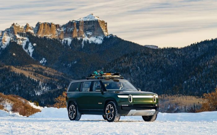 Mobil listrik Rivian R1S