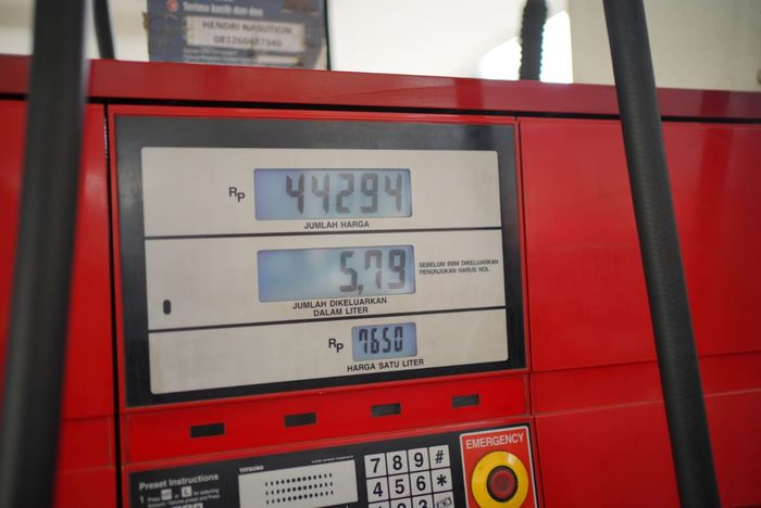 Ilustrasi jumlah BBM dan harga pembelian di dispenser