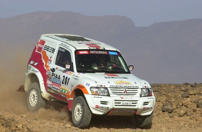 Mitsubishi Pajero diajang reli Dakar