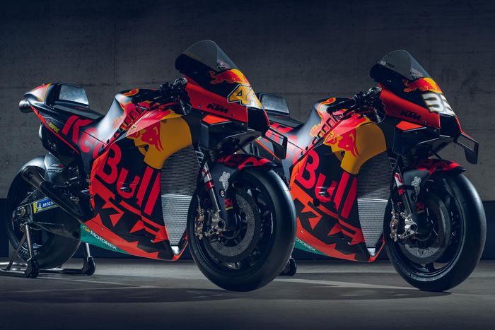 KTM jual motor MotoGP mereka yaitu KTM RC16 tahun 2019 untuk publik