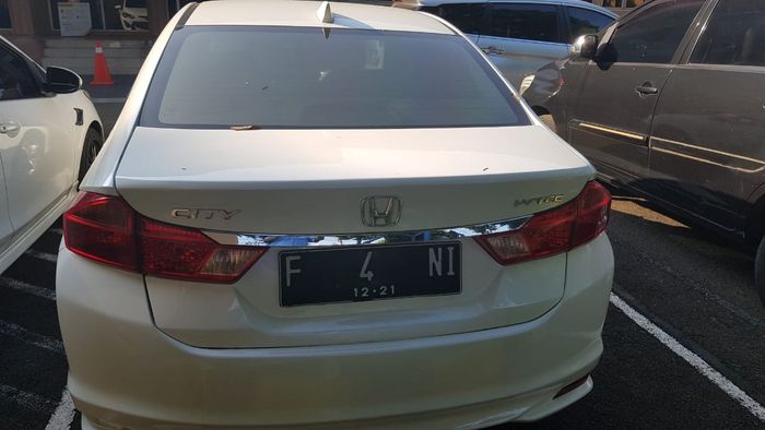 Honda City 1.5 E CVT Tahun 2016 yang bakal dilelang KPKNL Bogor