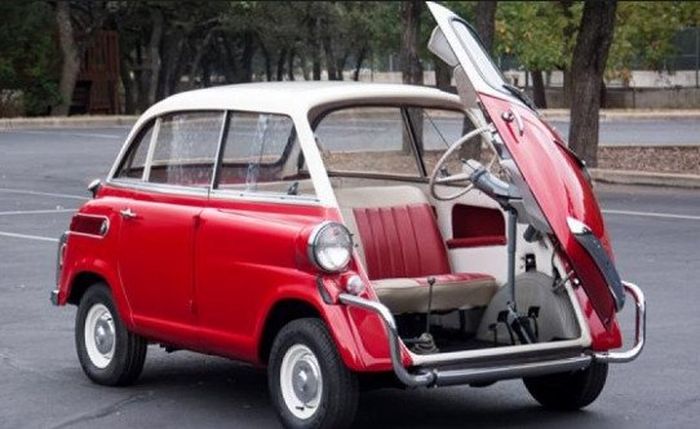 Mobil Iso Isetta dan BMW 600