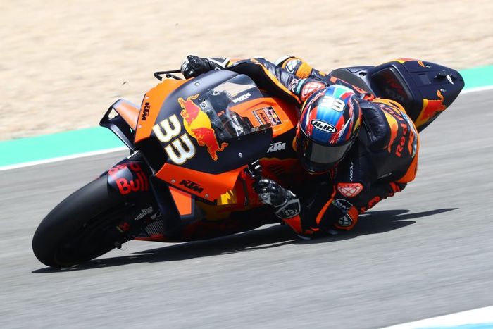 Brad Binder menang di MotoGP Ceko 2020