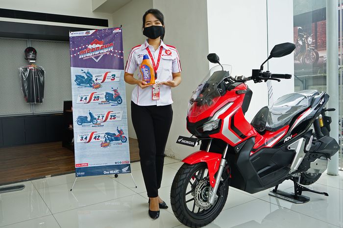 Astra Motor Yogyakarta hadirkan program Oli Motor Gratis (OMG) untuk konsumen Honda ADV 150 dan PCX 150.