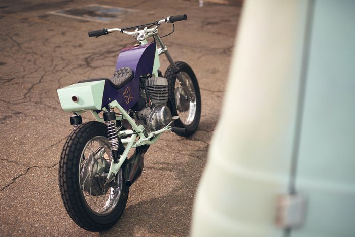 Flat tracker dari Suzuki T500 yang cukup menarik