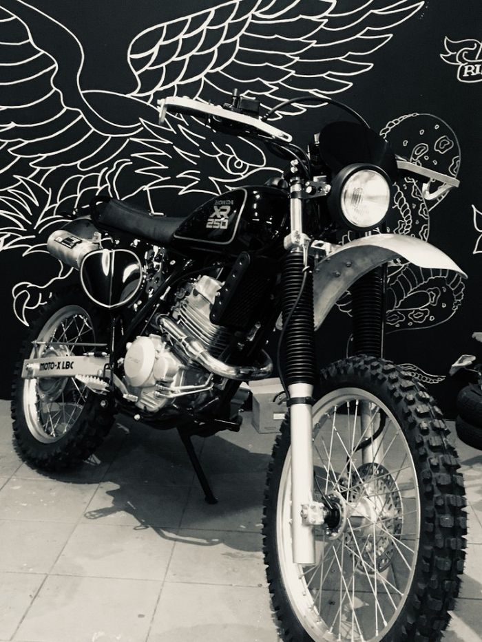 Kaki-kaki dan mesin masih standar