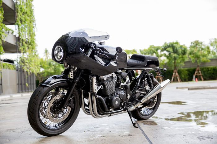 Honda CB1300 cafe racer super menawan