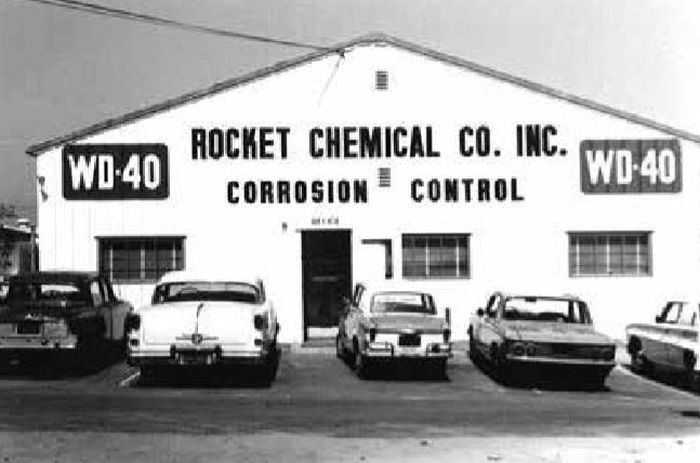 Rocket Chemical Company di San Diego, Amerika Serikat.