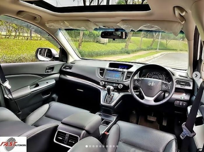 Interior Honda CRV 2.4 Prestige 2015 odometer 18 ribu km
