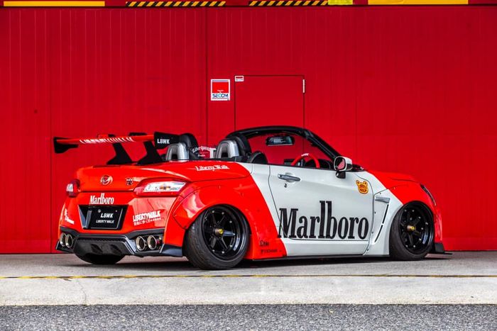 Daihatsu Copen ala Nissan GT-R modifikasi Liberty Walk
