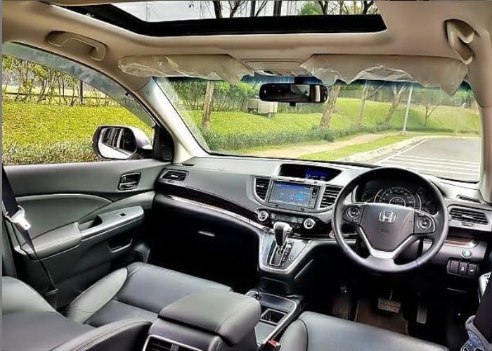 Interior Honda CR-V 2.4 Prestige 2015