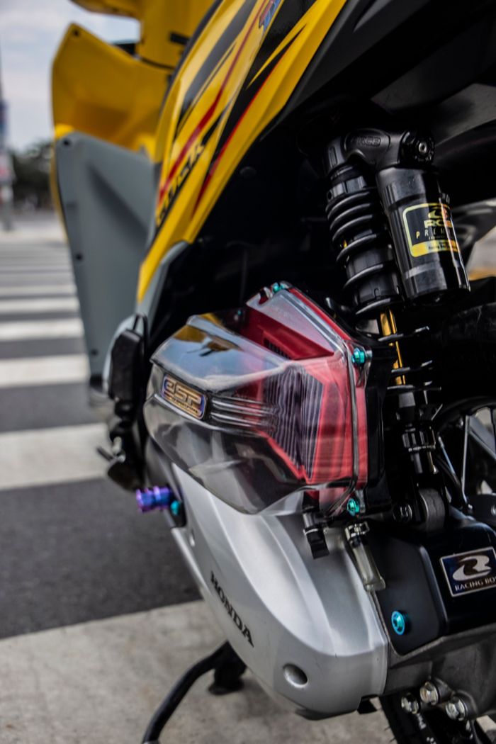 Sok belakang pakai RCB