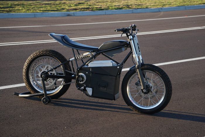 Kaki-kakinya istimewa banget