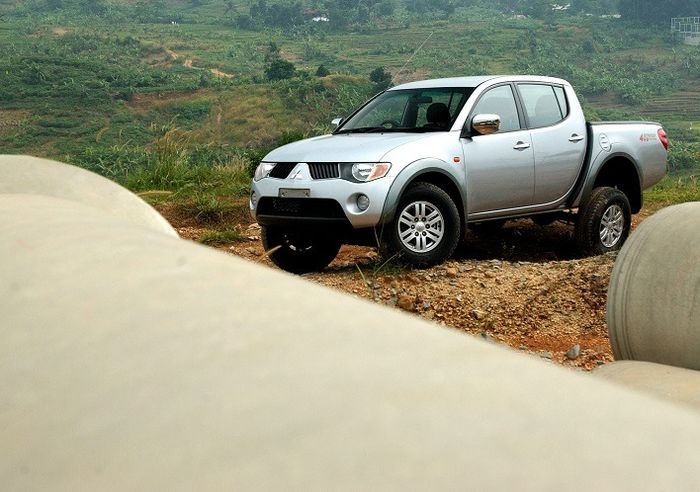 Mitsubishi Strada Triton 2008