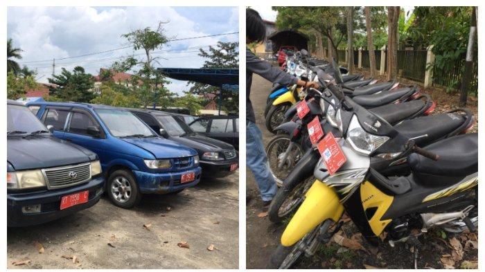 Toyota Kijang kapsul, Isuzu Panther dan motor dinas Pemkab Kukar yang sudah terkumpul dan siap dilelang